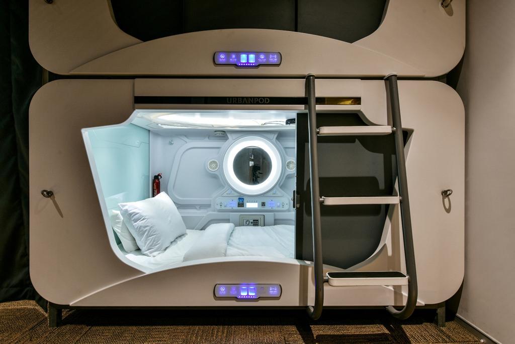 Urbanpod Hotel Мумбаи Экстерьер фото